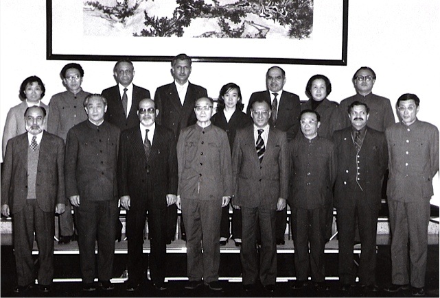 Tariq Mustafa with the Long Marcher Marshall Chang I Peng, Defense minister of China and group, while leading the Pakistan delegation for procurement